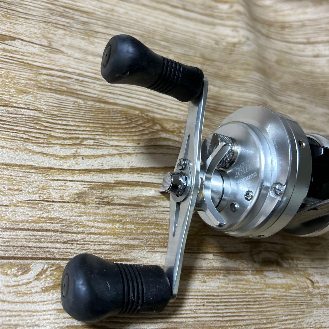 SHIMANO オシアカルカッタ201HG ベイトリール（は左ハンドル）