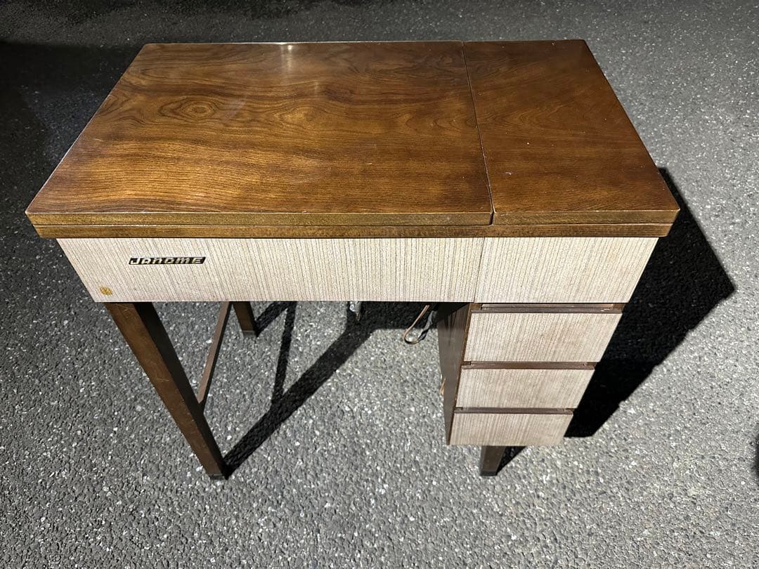 【昭和レトロ】ジャノメミシン　FZ-560型　ジャノメカム24個付属版　ジグザグ