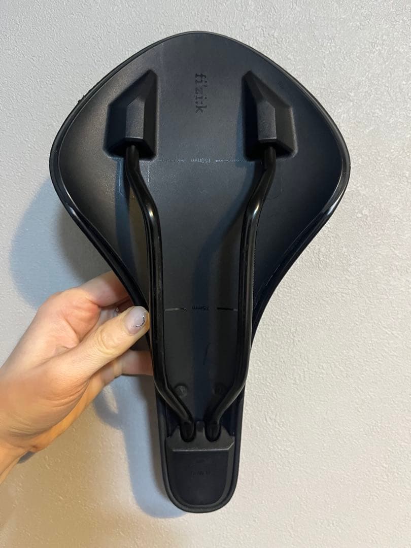 fizik ブラック サドル