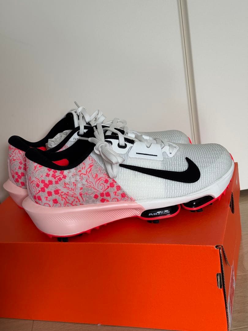 【新品未使用】ナイキ　エア ズーム インフィニティ