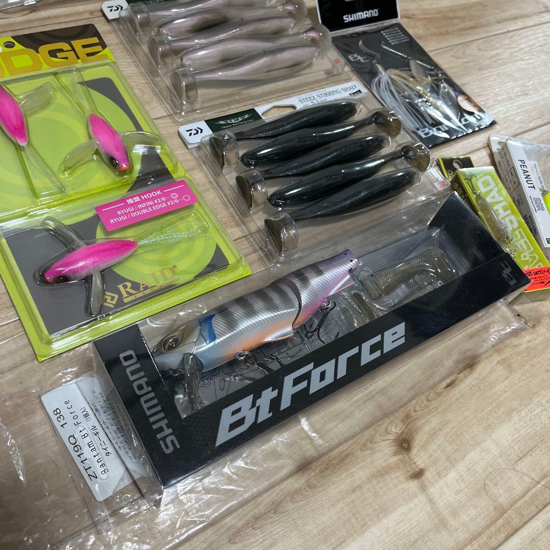 ジャッカル ダイワ レイド シマノ 未使用ブラックバスルアー12点まとめ売り