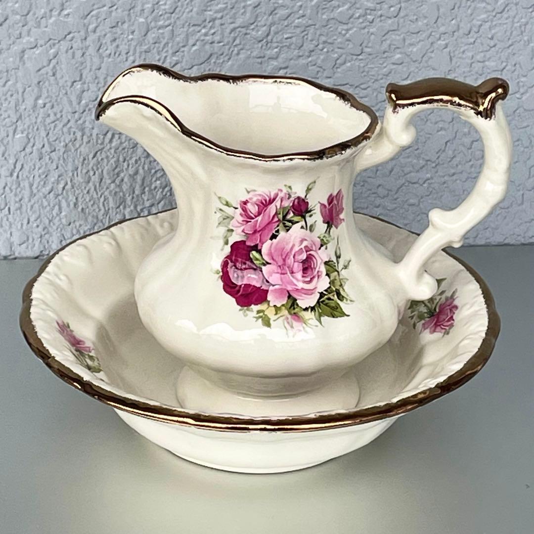 レア　英国アンティーク　洗面セット　ウォータージャグ(ピッチャー) & ボウル