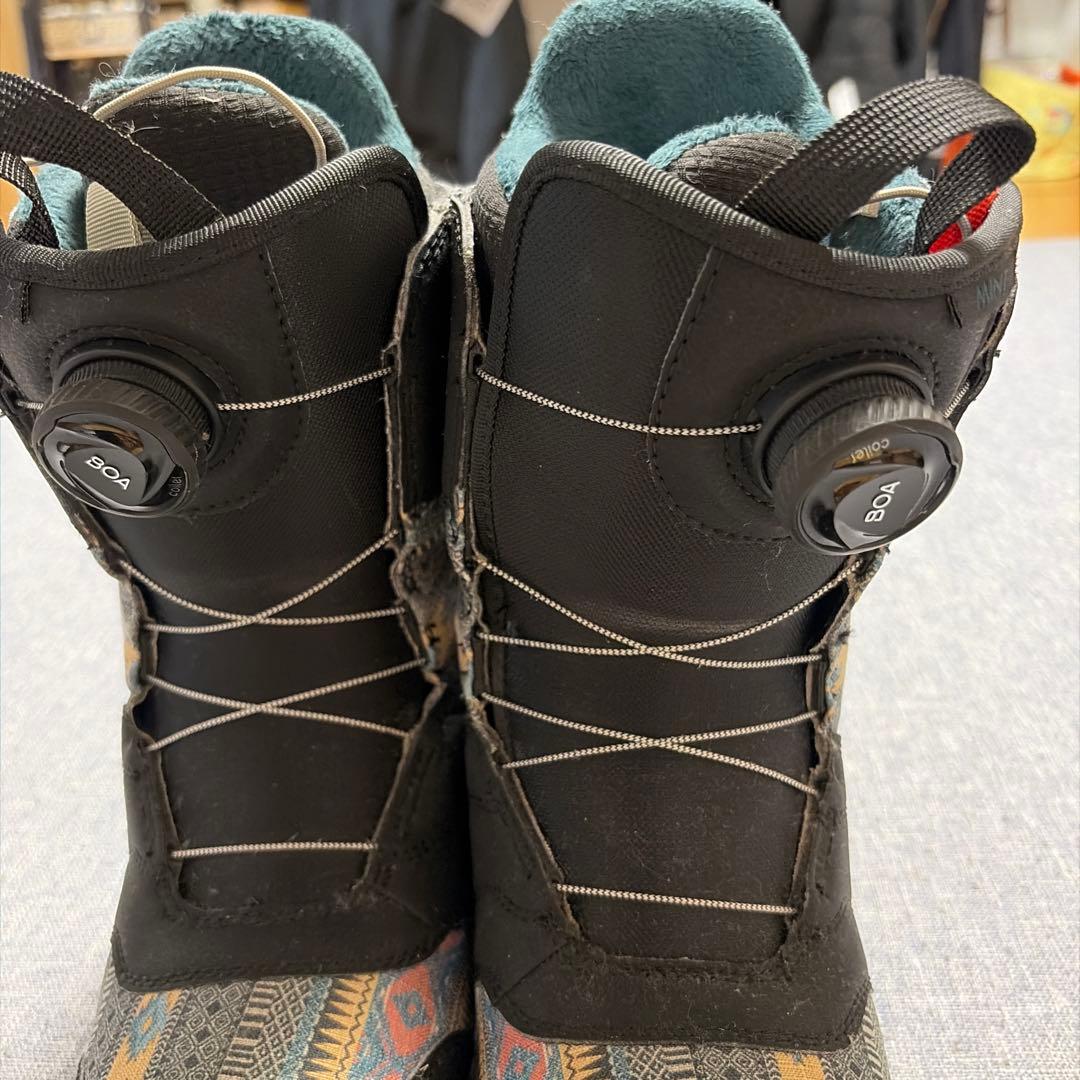 スノーボードBURTONブーツ MINT BOA