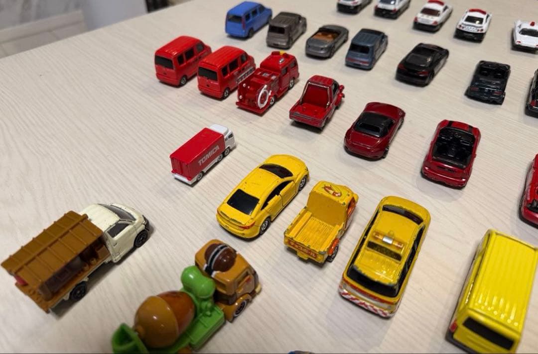 トミカ ミニカー 大量 まとめ売り セット 77台