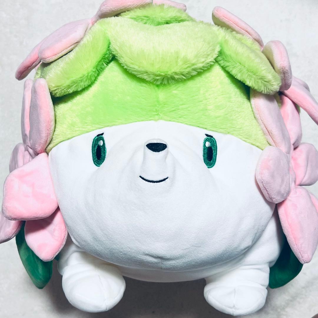 ポケットモンスター　シェイミ　もっちりぬいぐるみ