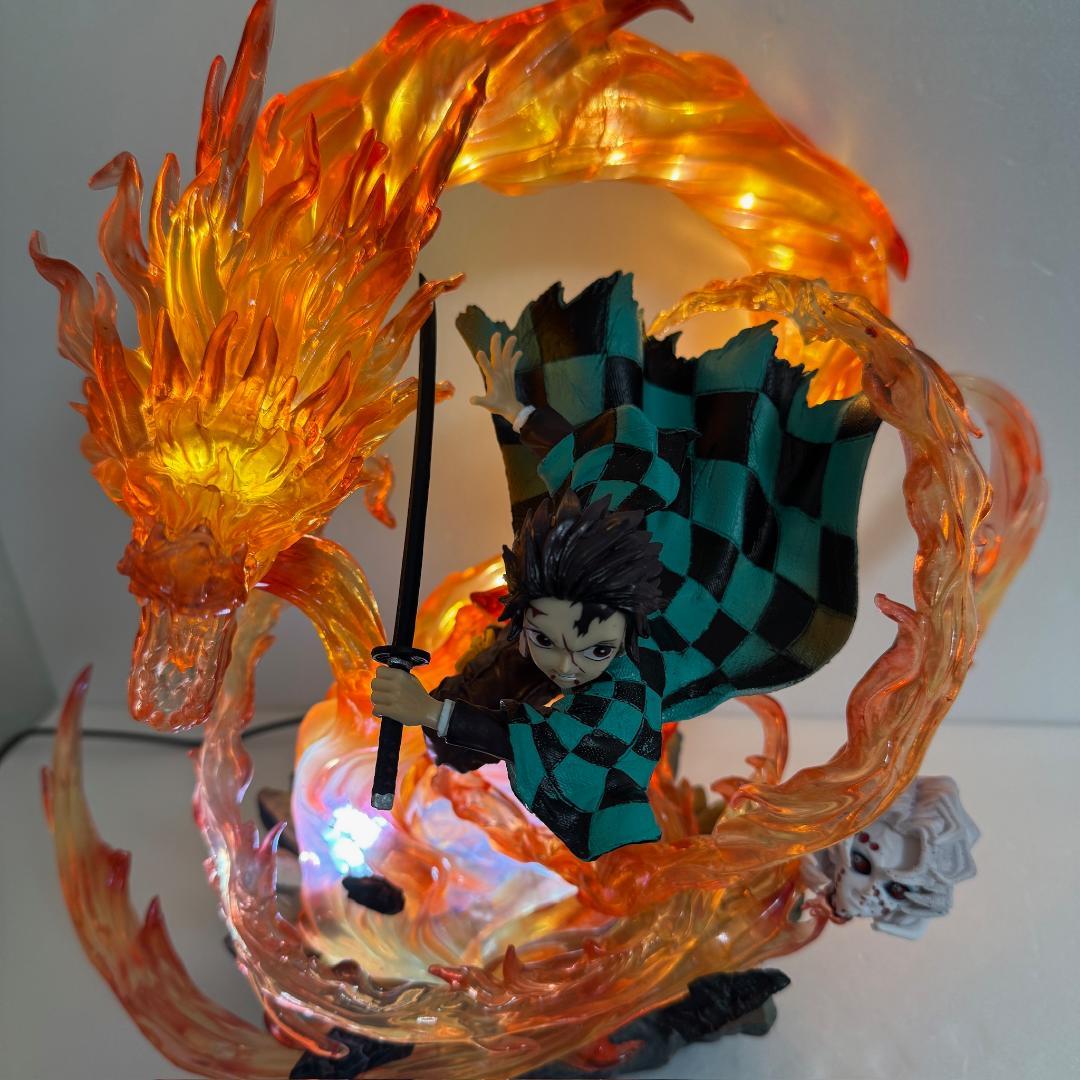 鬼滅の刃 竈門炭治郎 特大　フィギュア 炎エフェクト付き