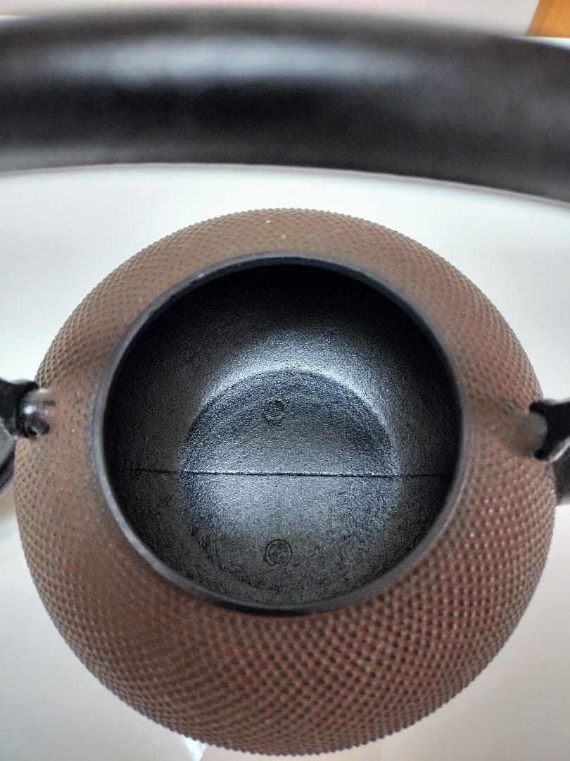 骨董品　作家品　未使用南部盛栄堂販売 南部秀山 佐藤勝弘作 15型アラレ 鉄瓶