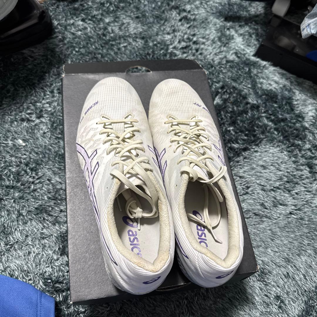 ASICS サッカーシューズ ホワイト/パープル