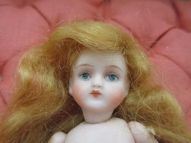 とても綺麗な　ヴィンテージ　ミニョネット　作家　Harriet Hammond