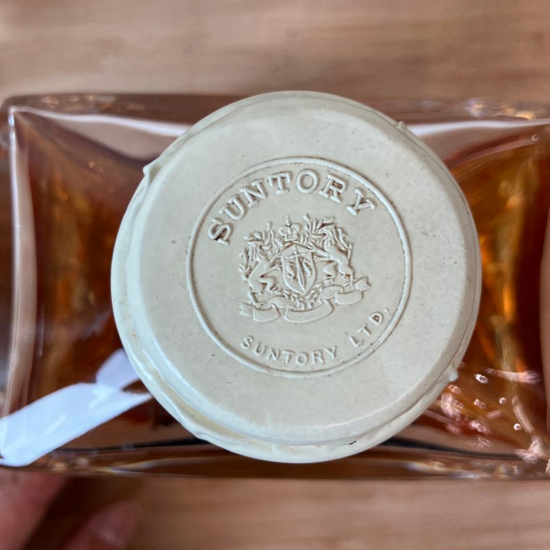 未開栓600mlウイスキー　サントリー インペリアル角瓶　ガラス蓋付き