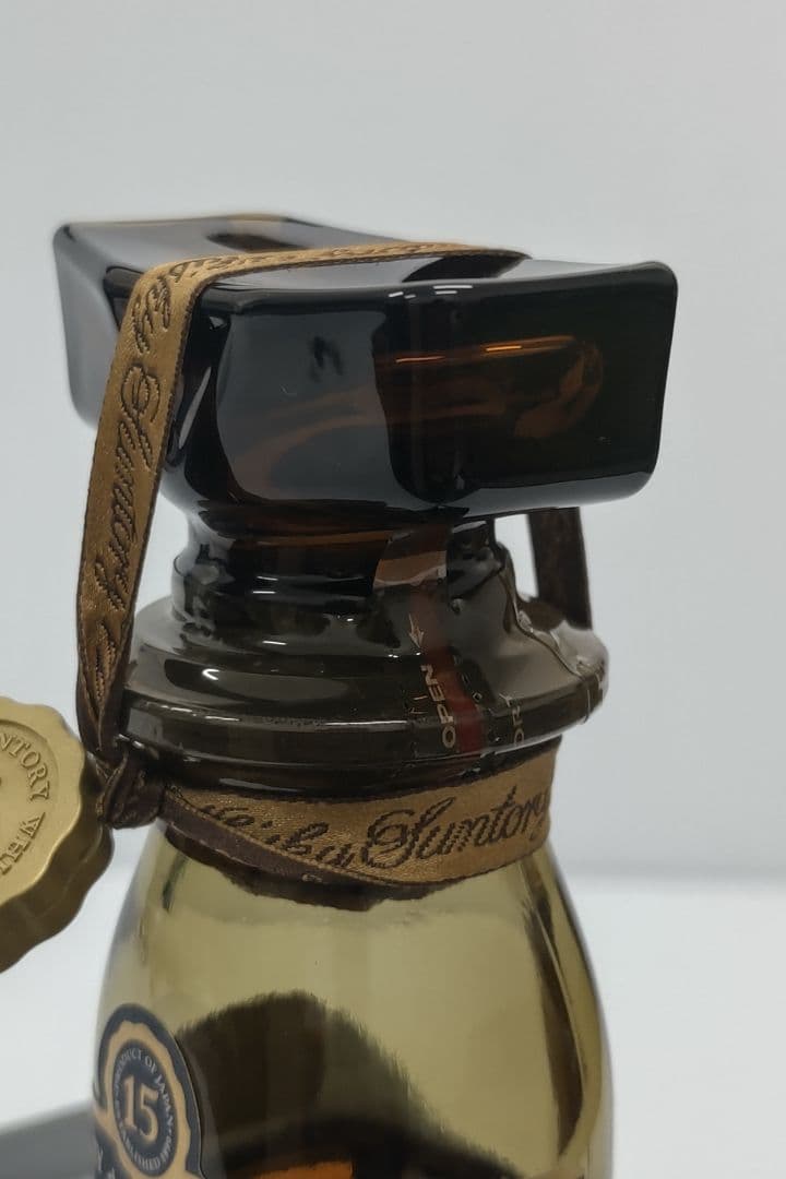 サントリーウイスキー ロイヤル 15年 700ml