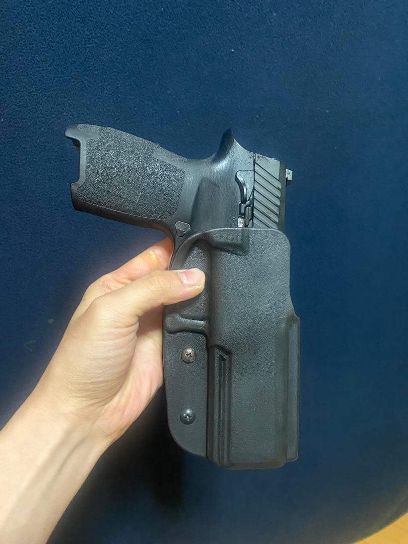 マルイP320 ガスガン ブラック マガジン2本付き