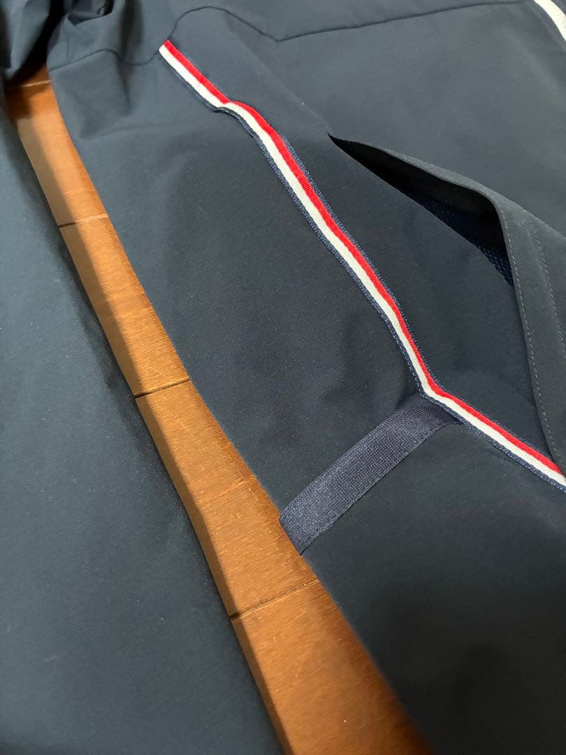 2025春夏完売日トミーヒルフィガーゴルフウェア未使用品ウィンドジャケット日本製