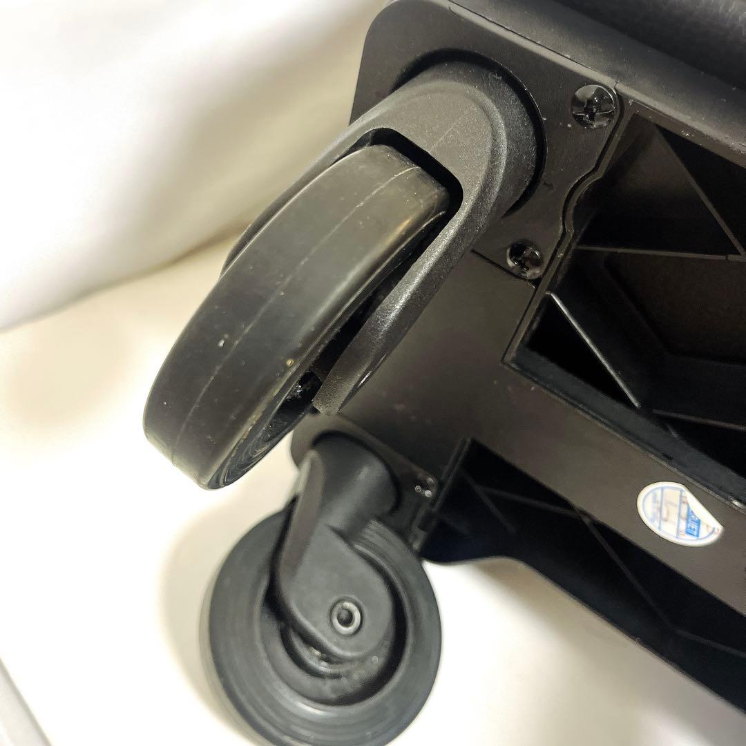 美品　SWANY　スワニー　キャリーバッグ　キルティング　ダイヤキルト　レザー調