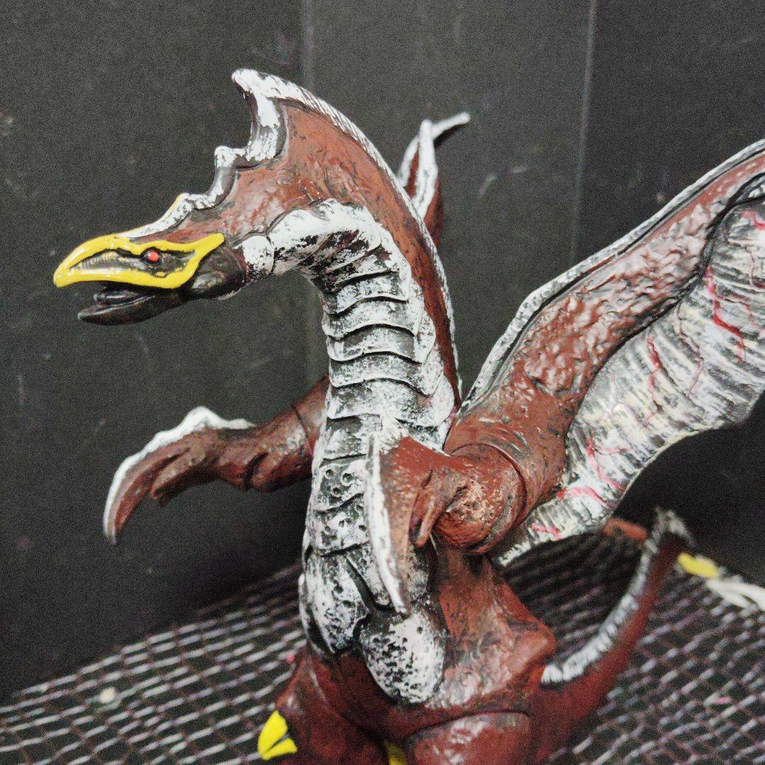 大特価ウルトラ怪獣旧型絶版ゴルザ、メルバ2体セット（リアルモデル）