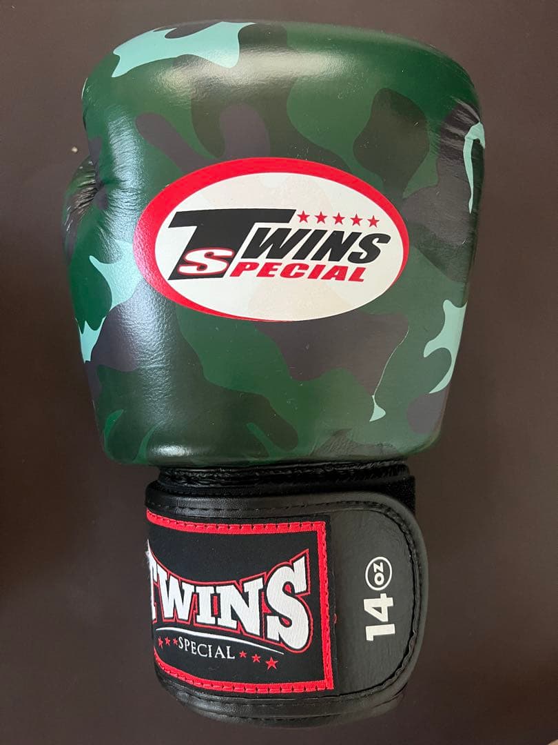 TWINS SPECIAL ボクシンググローブ 14oz 迷彩柄　本革