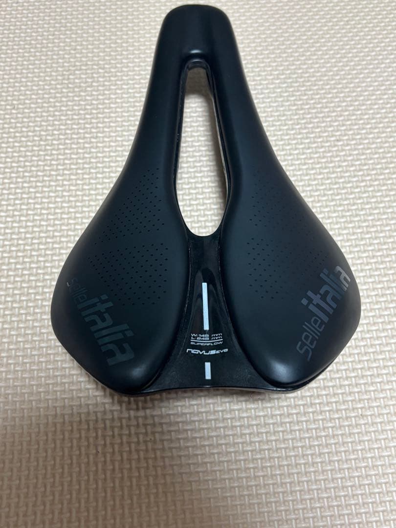 Selle Italia NOVUS BOOST EVO TM スーパーフロー