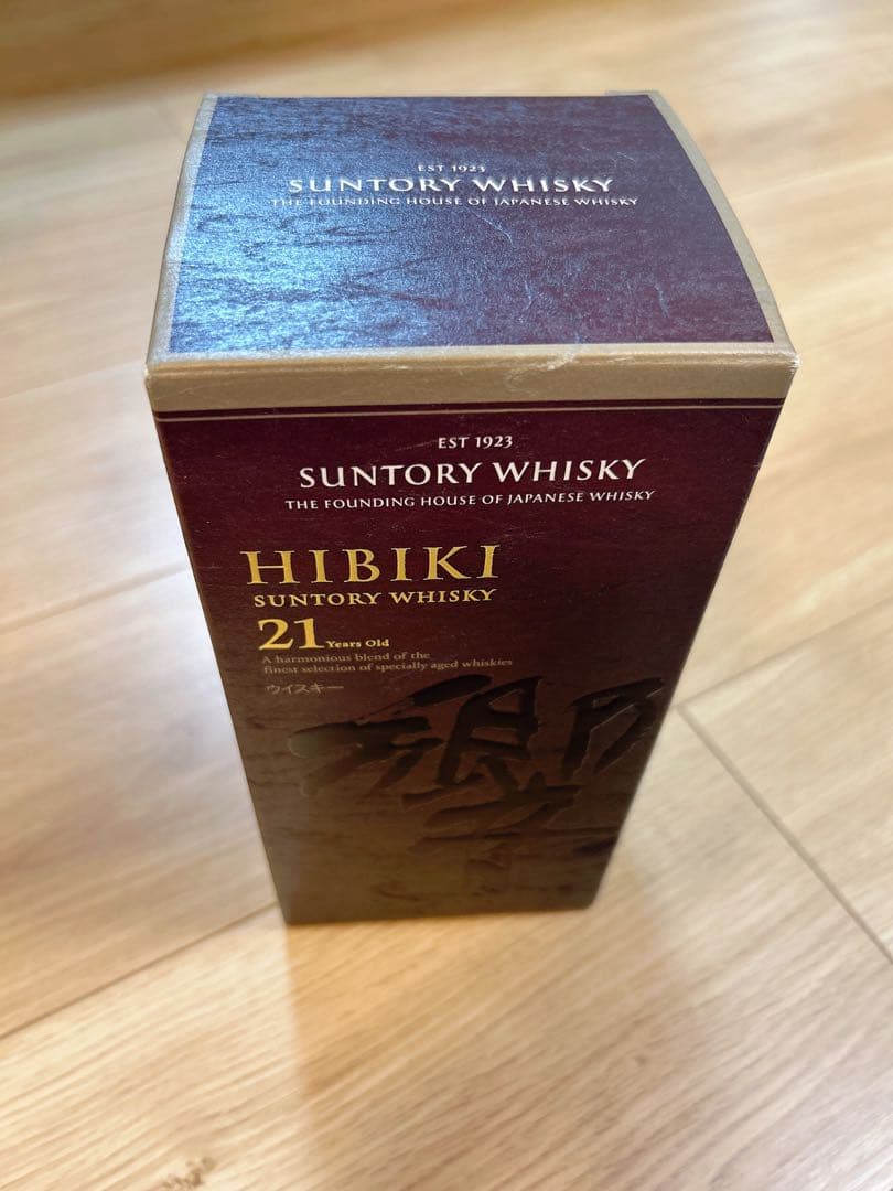 新品☆箱あり☆ サントリーウィスキー響21年