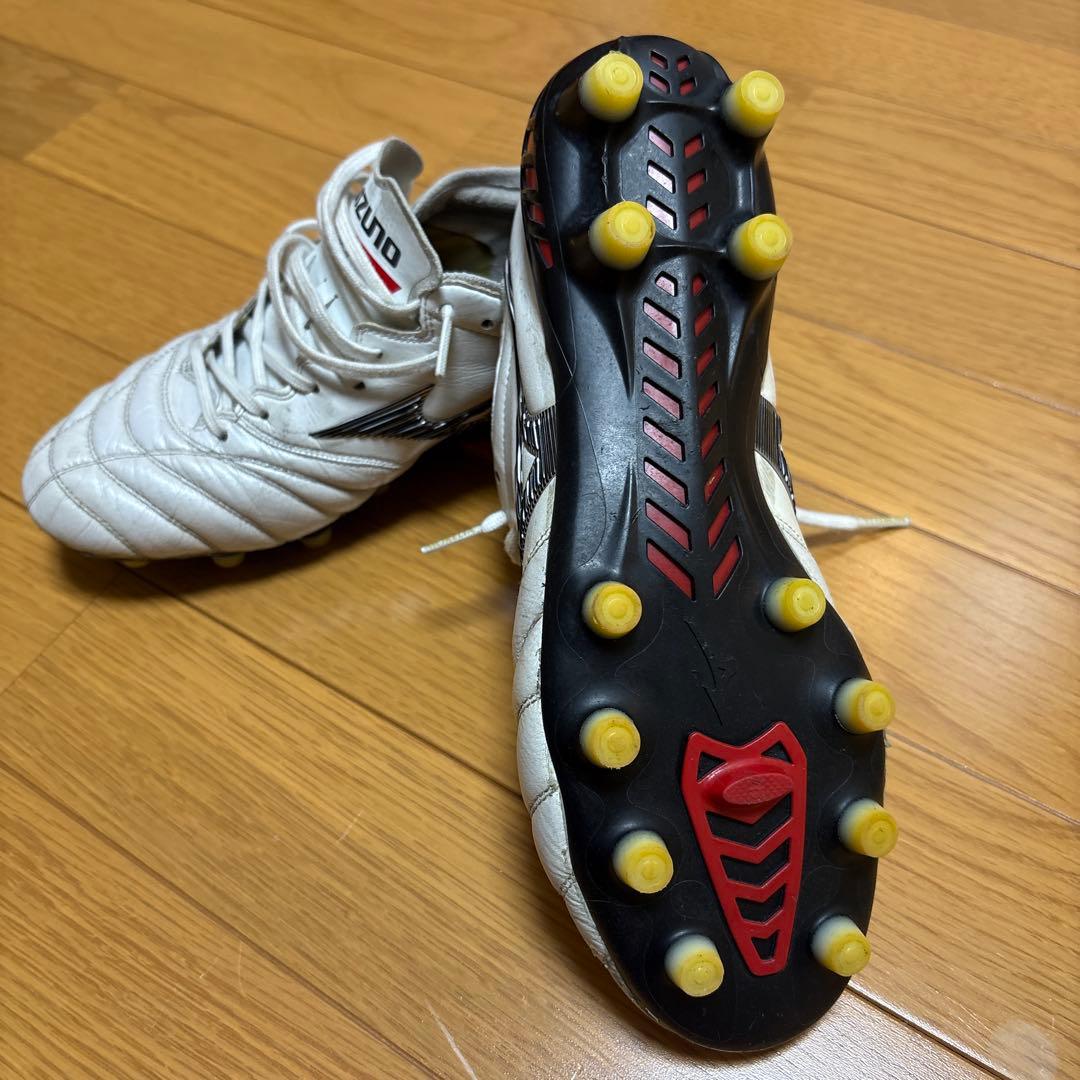 明後日までMizuno Morelia NEO III 　美品　25.5