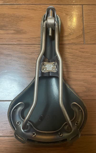 Brooks Swallow チタン 黒　未使用