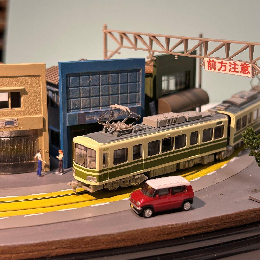 江ノ電　江の島駅付近　併用軌道 鉄道ジオラマ　Nゲージ 展示台