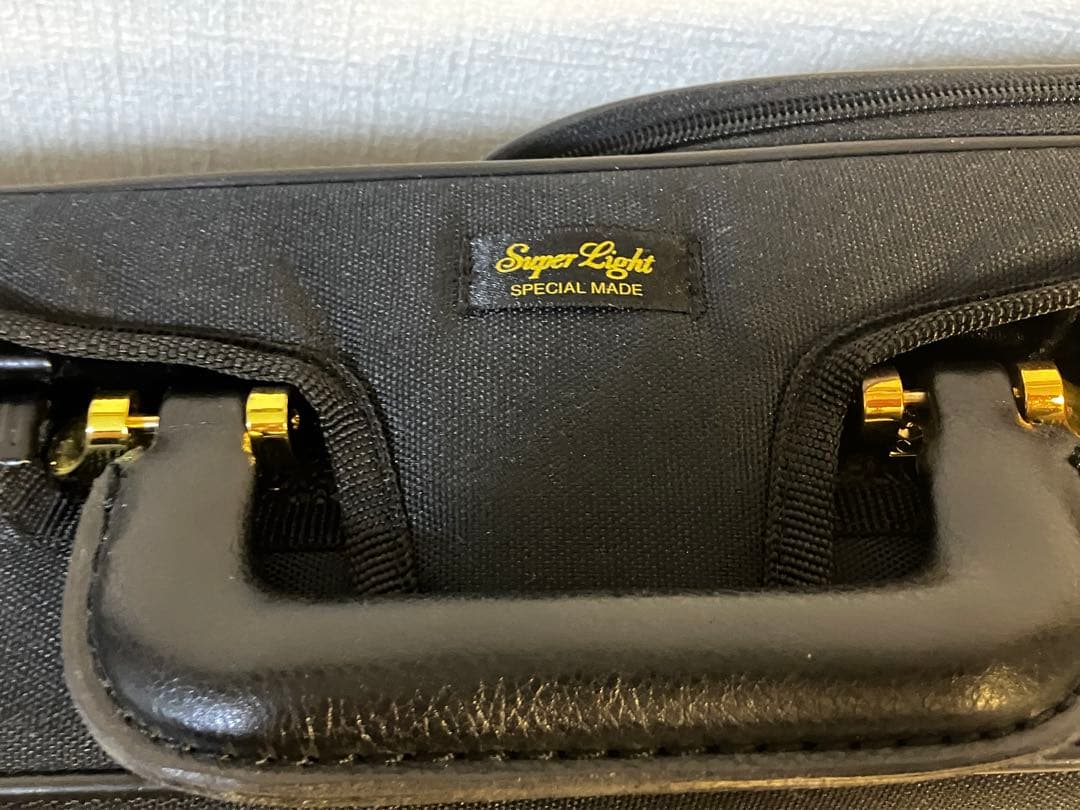 数回持ち出し品　スーパーライト　バイオリン　ケース　ブラック