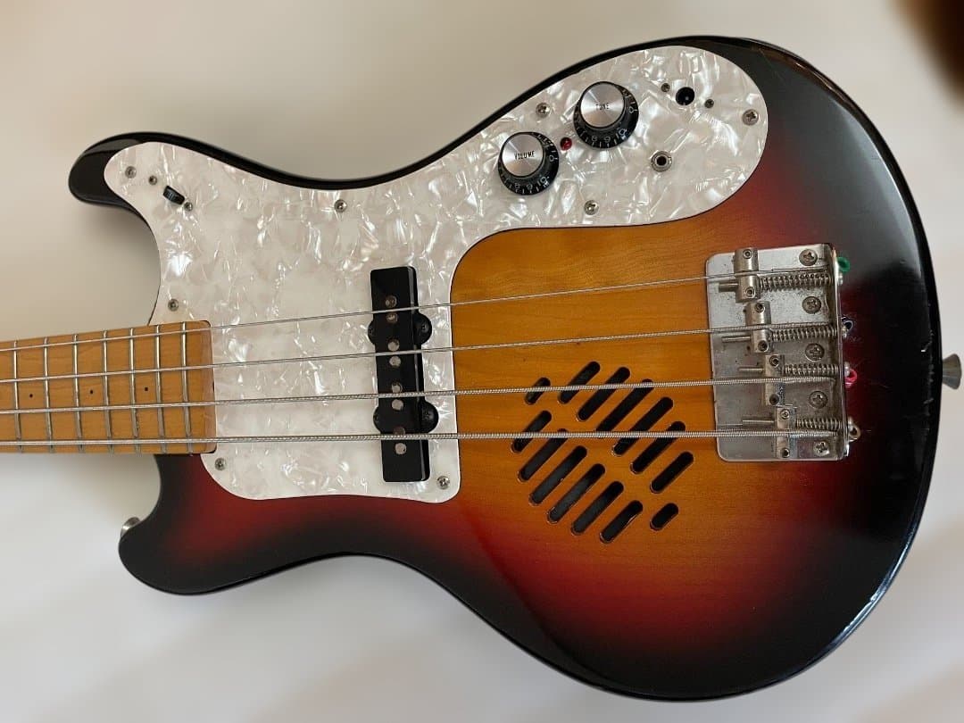 Morris Rider エレキベース サンバースト