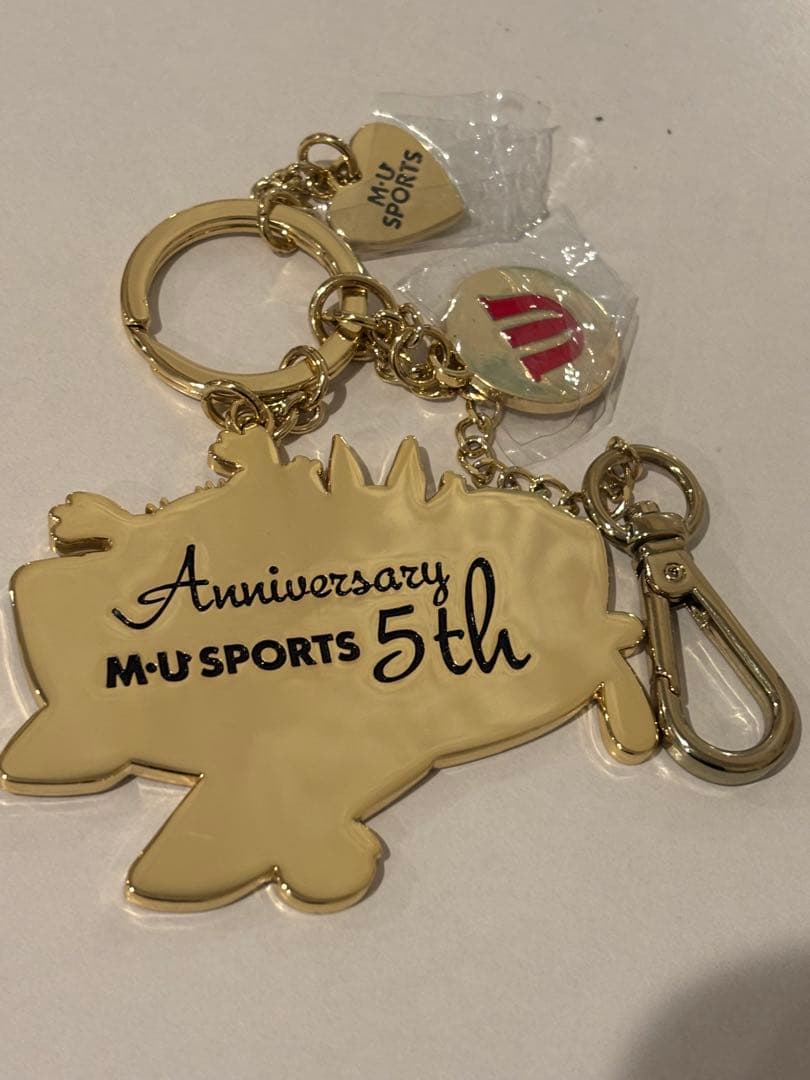 M.U SPORTS キャラクター-5thボストントートバッグ ゴールド