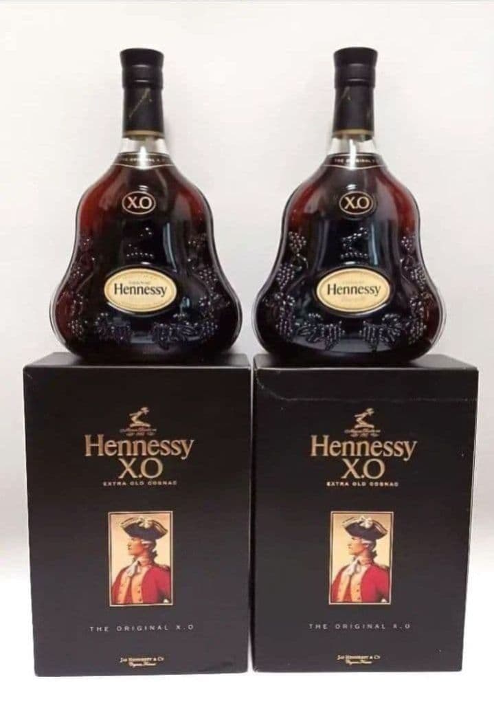 Hennessy XO エクストラオールドコニャック ２本セット　ギフトボックス