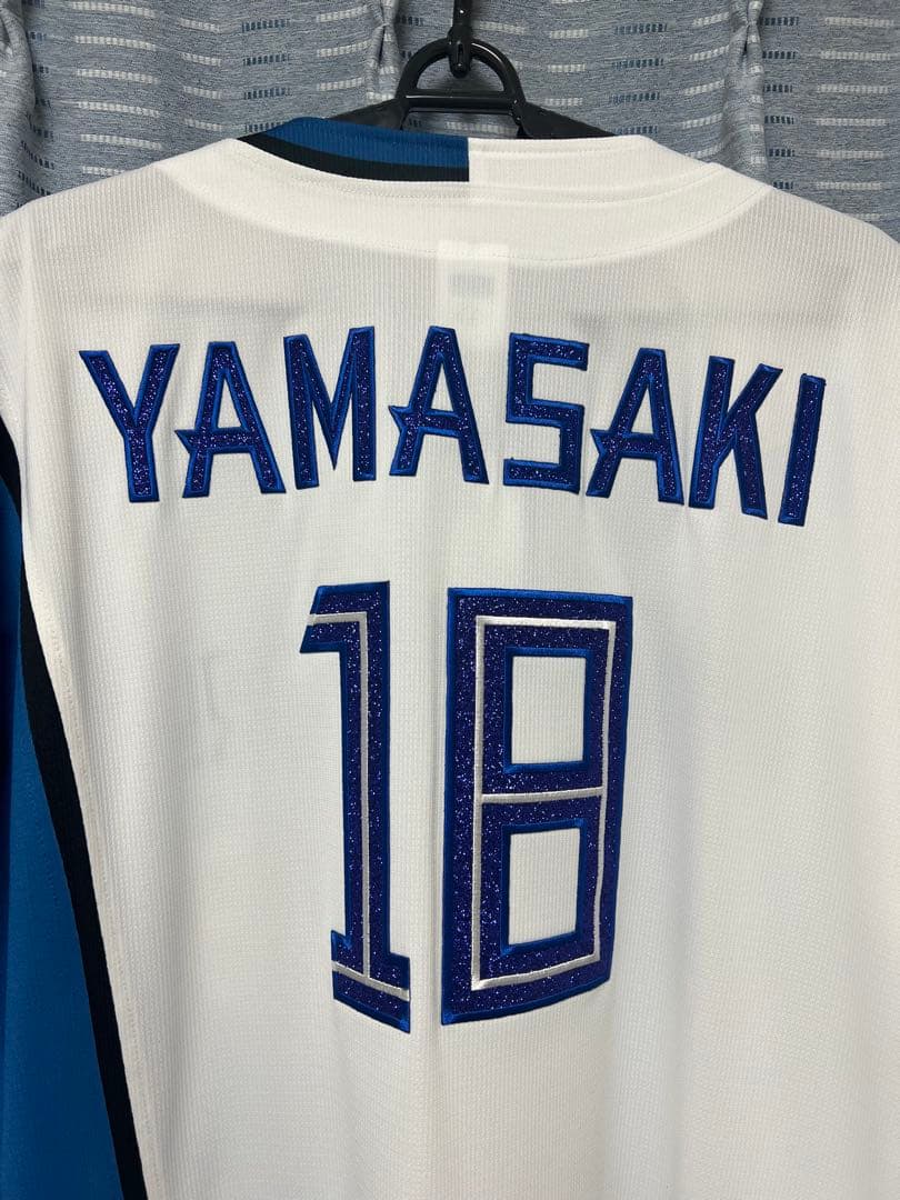 FAV限定グリッターワッペン付きレプリカユニフォーム 山﨑福也(Lサイズ)