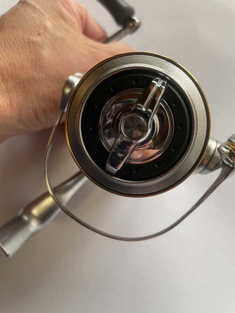 最終値下⭐️超美品シマノSHIMANO11バイオマスター2500Sスピニングリール