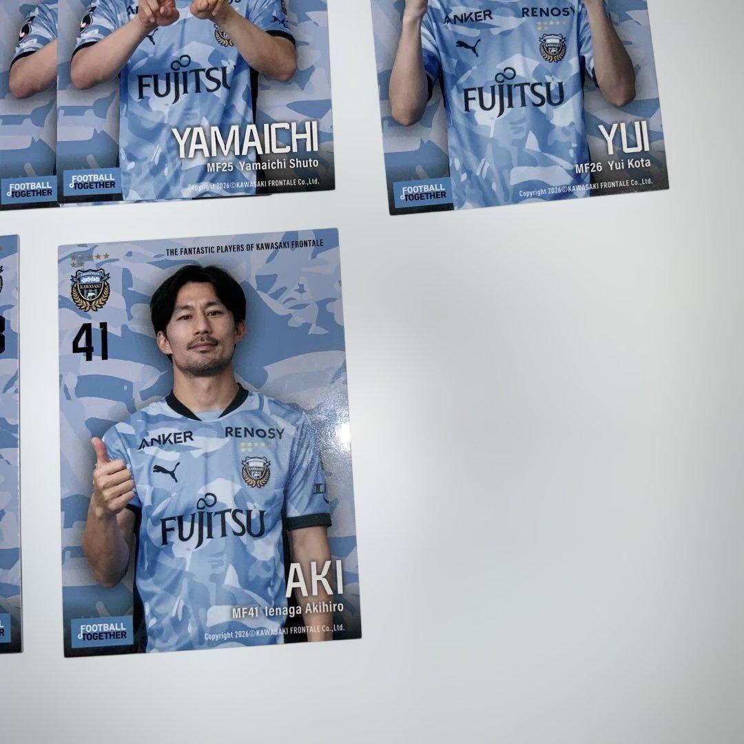 川崎フロンターレ 選手トレカ　19枚セット　状態難あり　角つぶれ　折れ