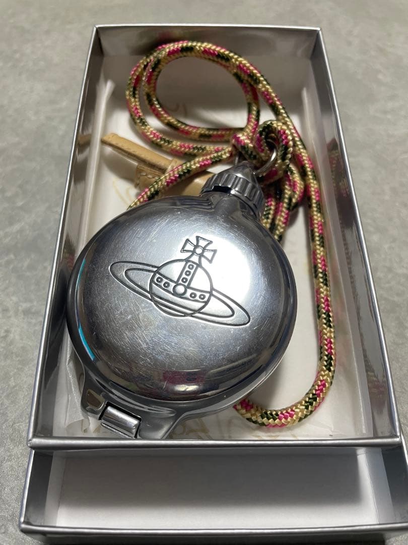 Vivienne Westwood 携帯灰皿