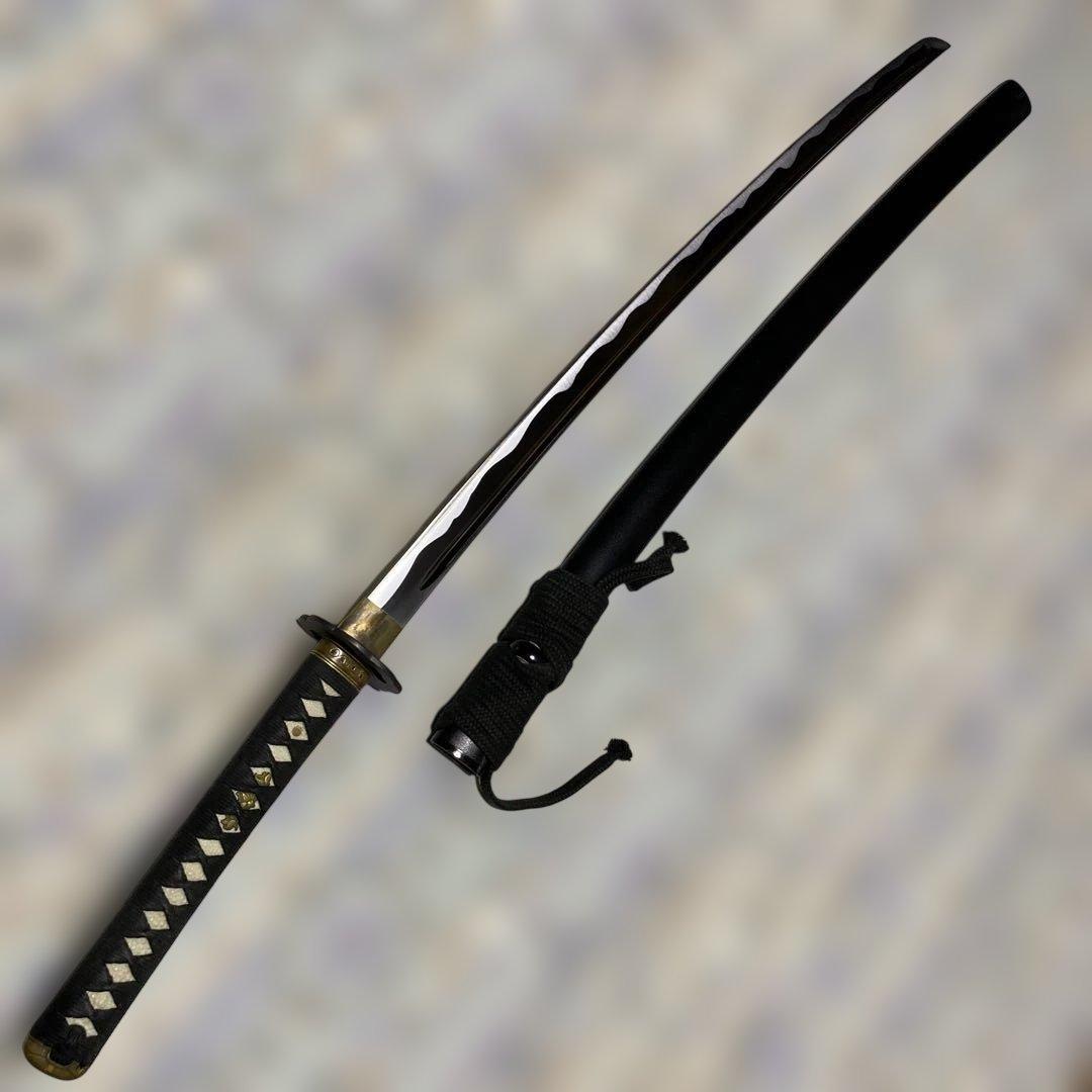 高級長刃居合刀 黒柄 八丸角透し鍔 黒梨地鞘