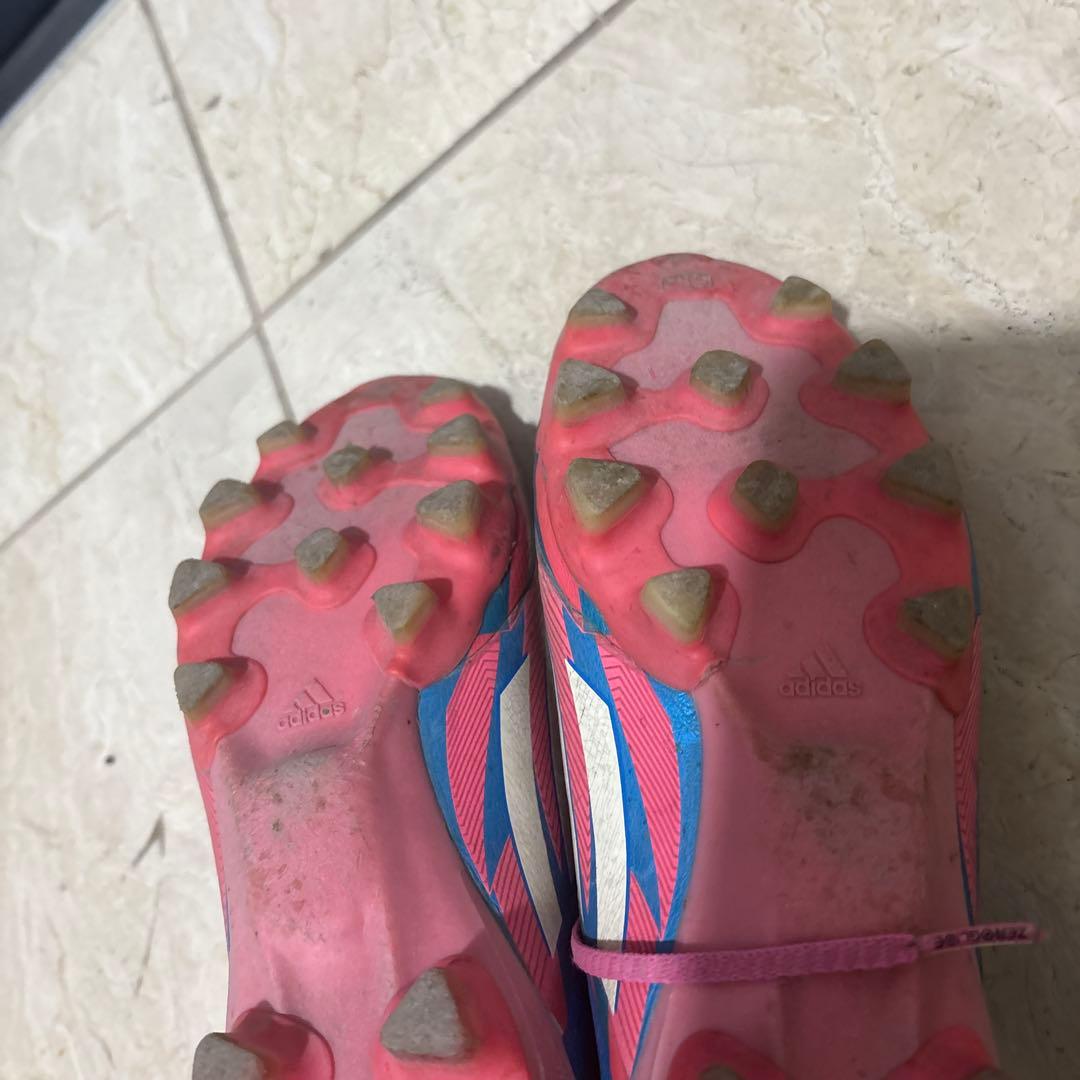 アディゼロ F50 25cm