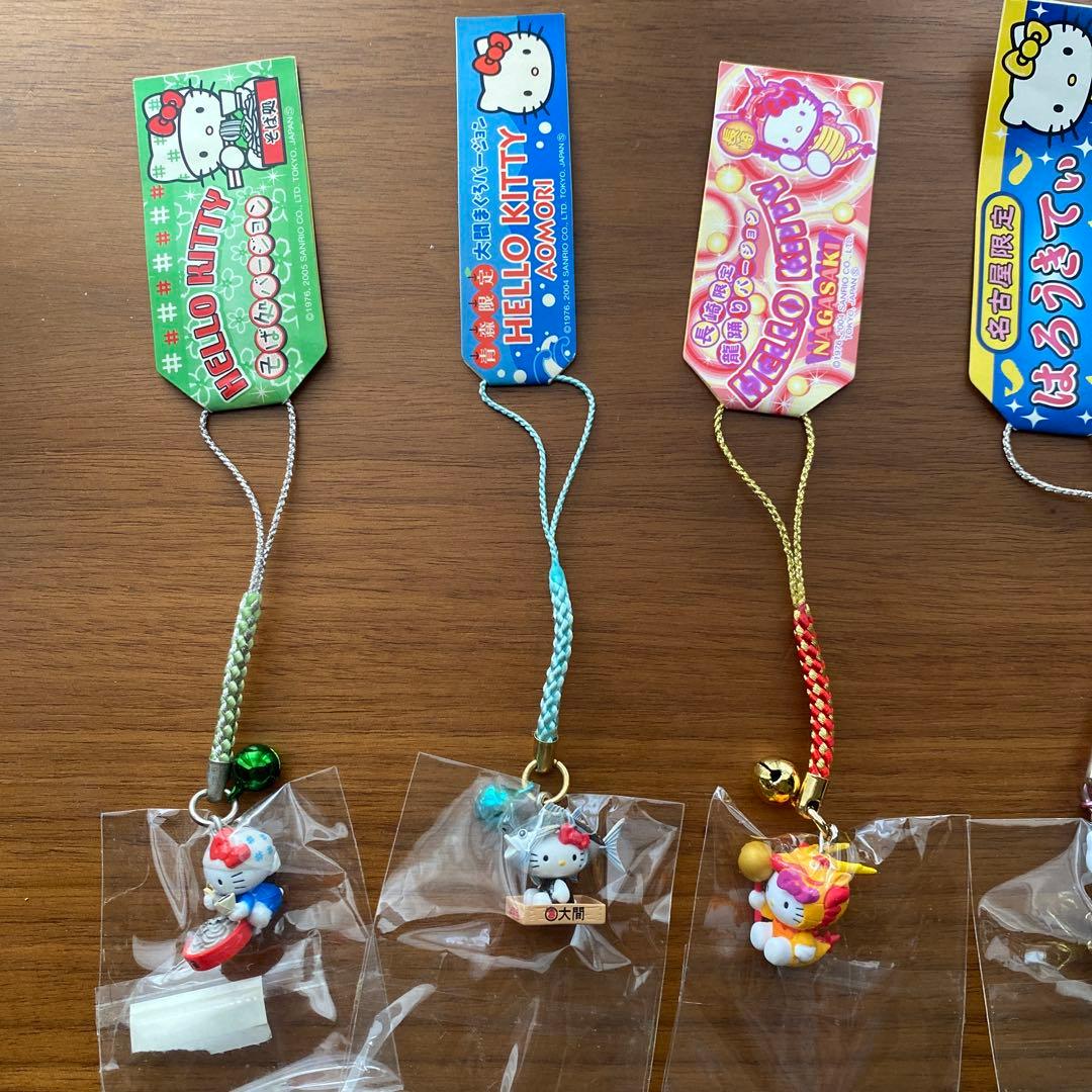 ご当地限定ハローキティ　根付け　ストラップ 2006 希少品 15個