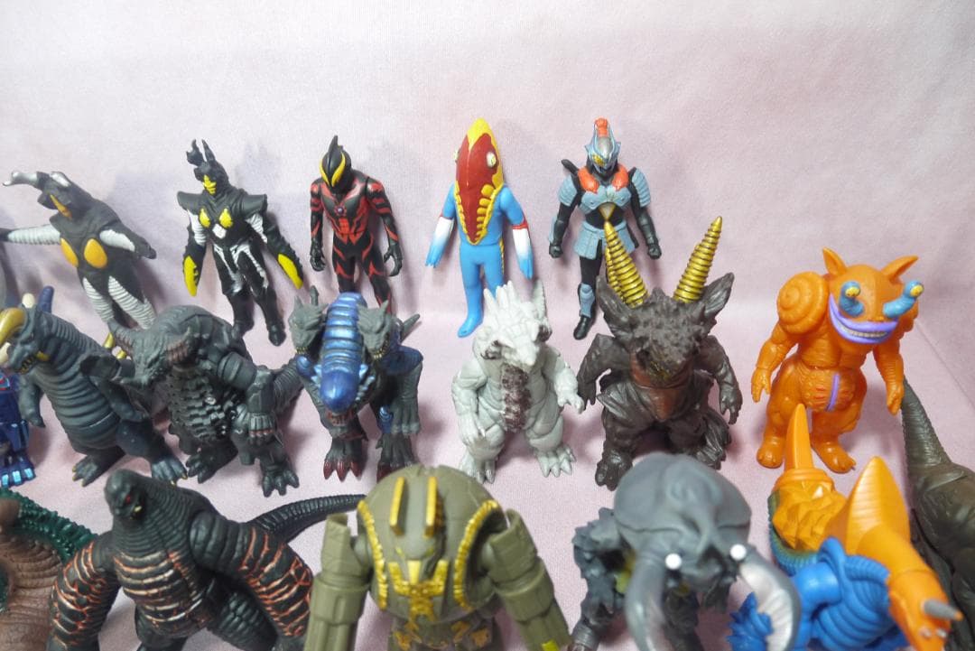 ウルトラヒーローシリーズ500　ウルトラ怪獣シリーズ500　ソフビ　101体