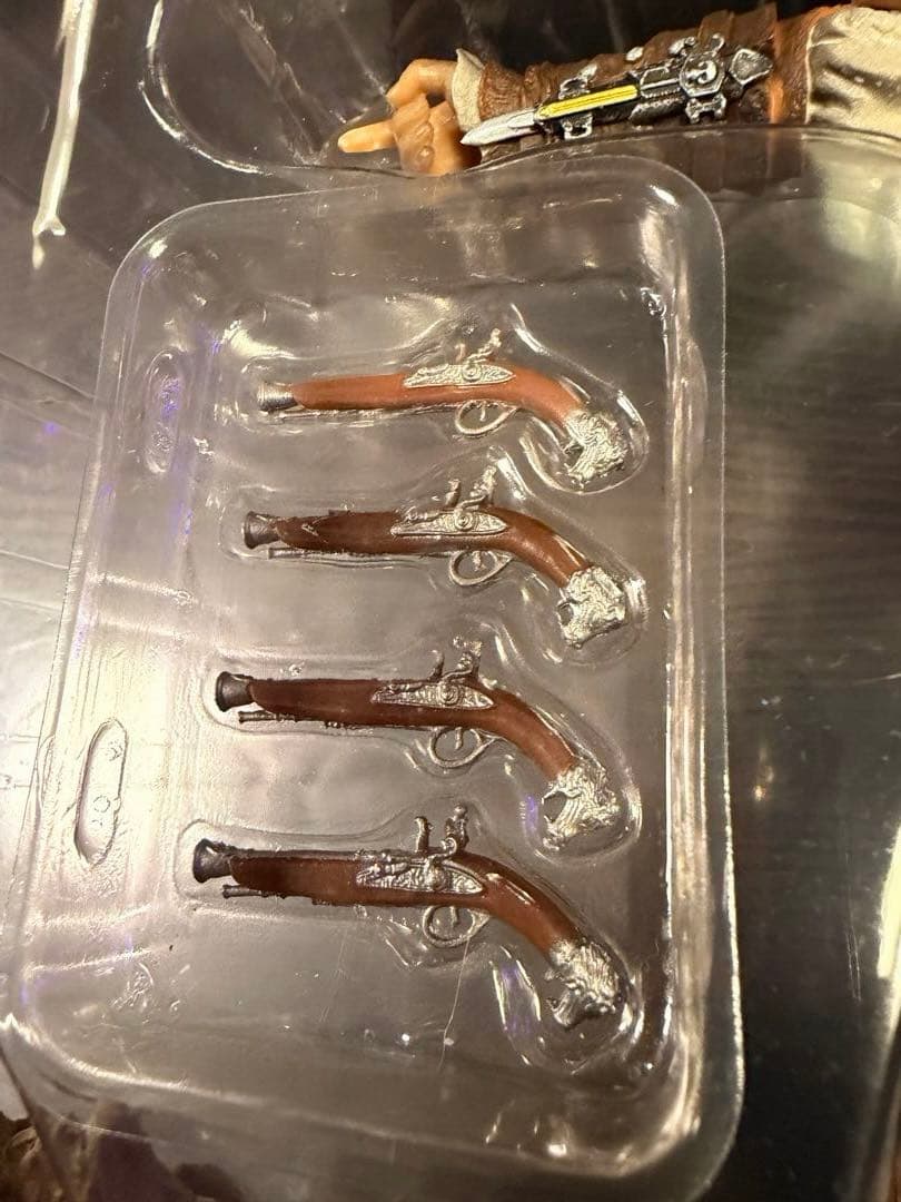 『アサシン クリード IV ブラックフラッグ』エドワード•ケンウェイのフィギュア