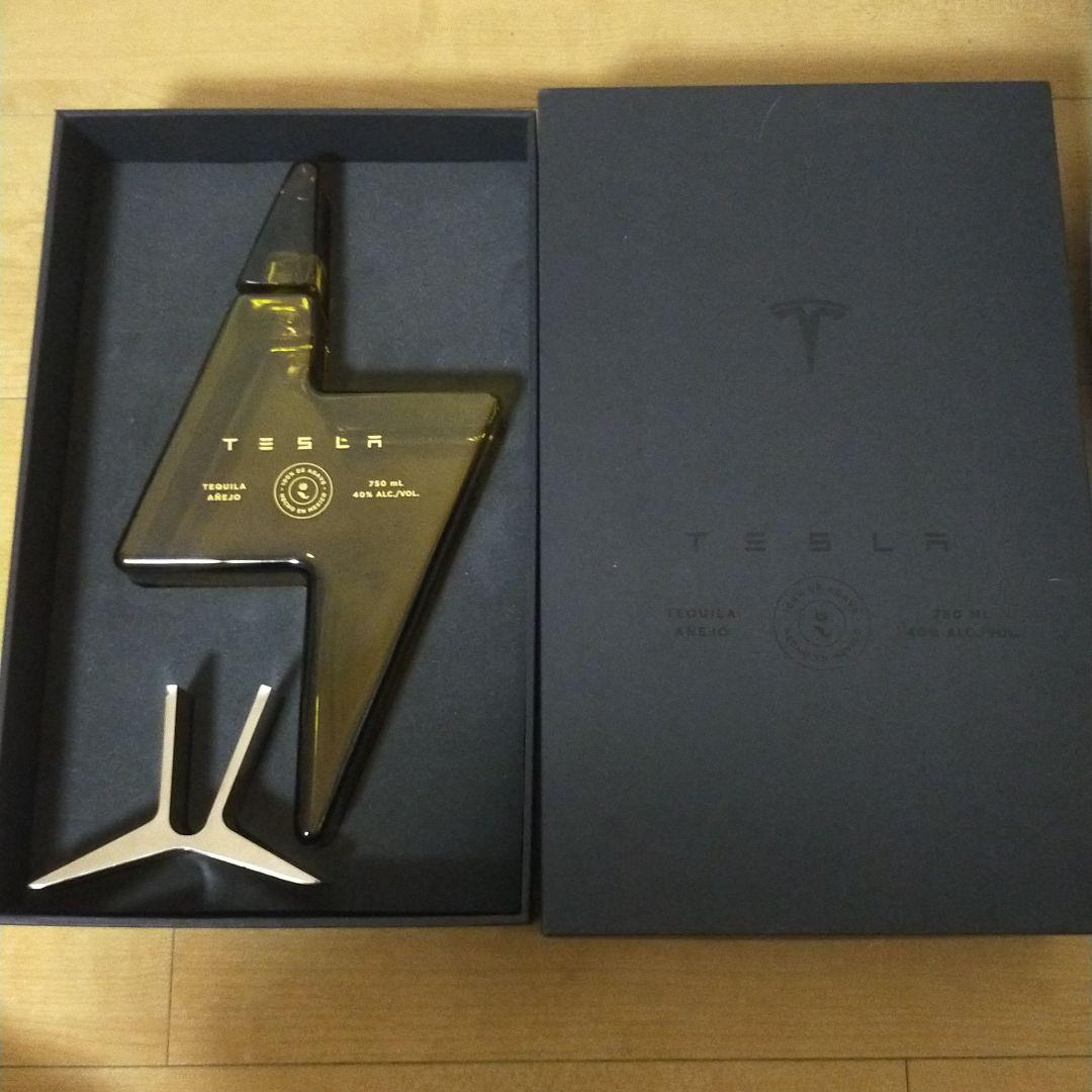テスラ　テキーラ　空ボトルのみ tesla tequila 観賞用