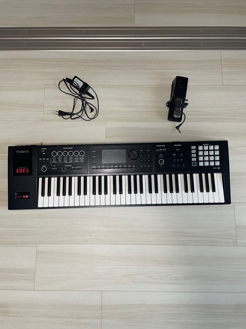 【値下げ可能】Roland FA-06 シンセサイザー 61鍵
