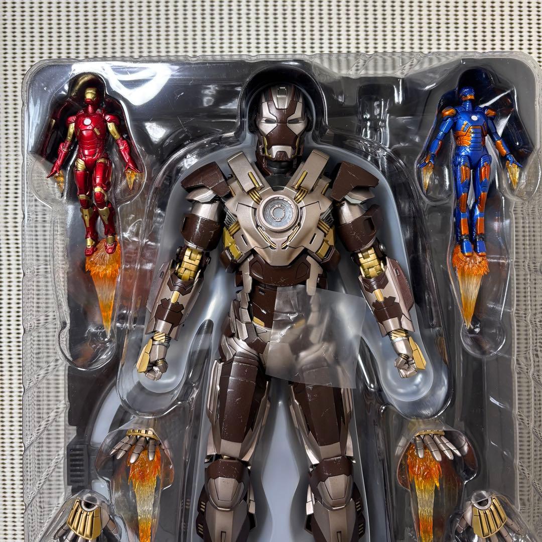 ホットトイズ　アイアンマン3　アイアンマン　マーク24 タンク　ホットトイズ