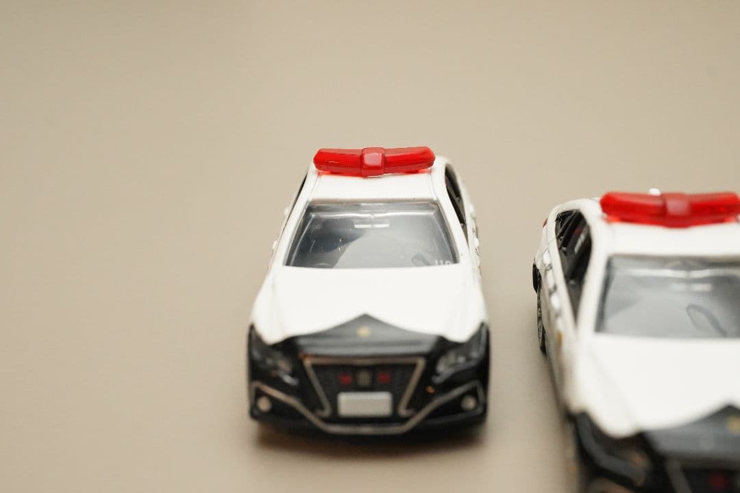 光る！LEDカスタム トミカ パトカー 6台セット