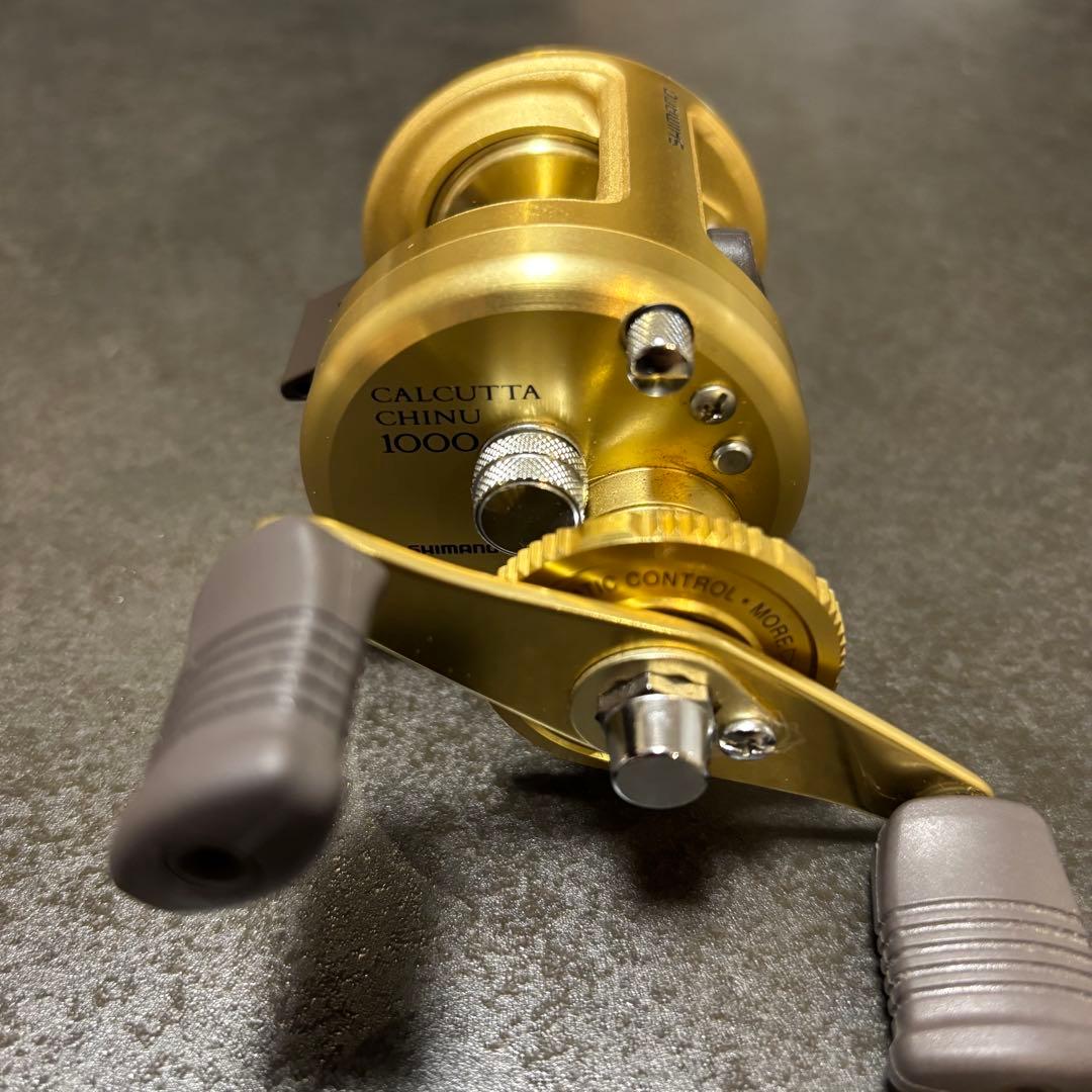 リール　シマノ　カルカッタ　チヌ　1000