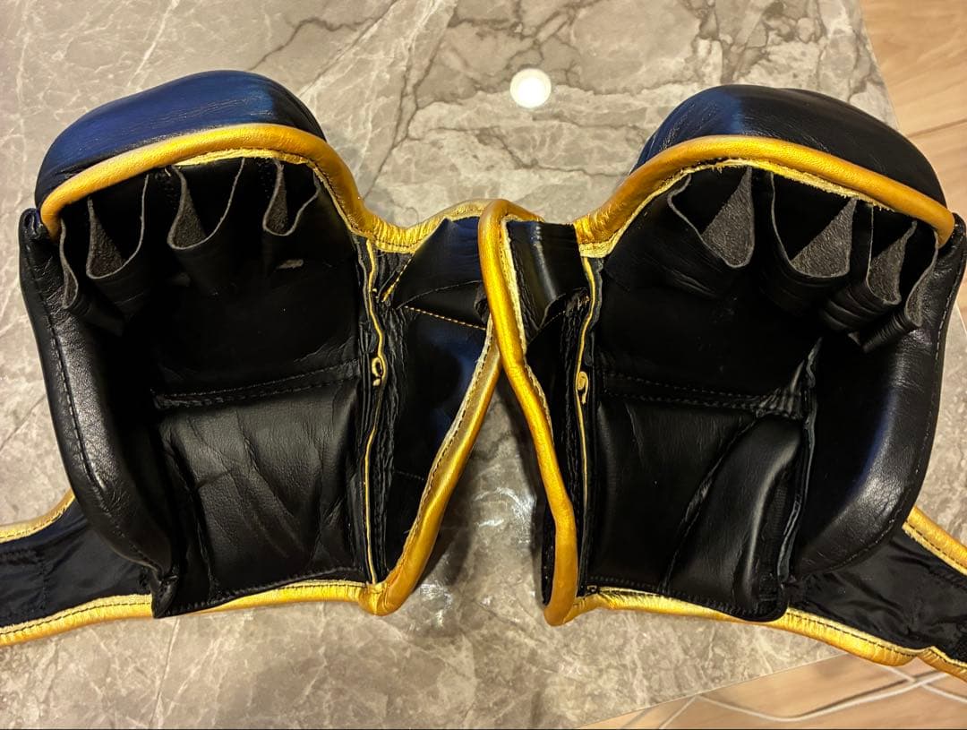 ISAMI パウンドグローブ 黒金