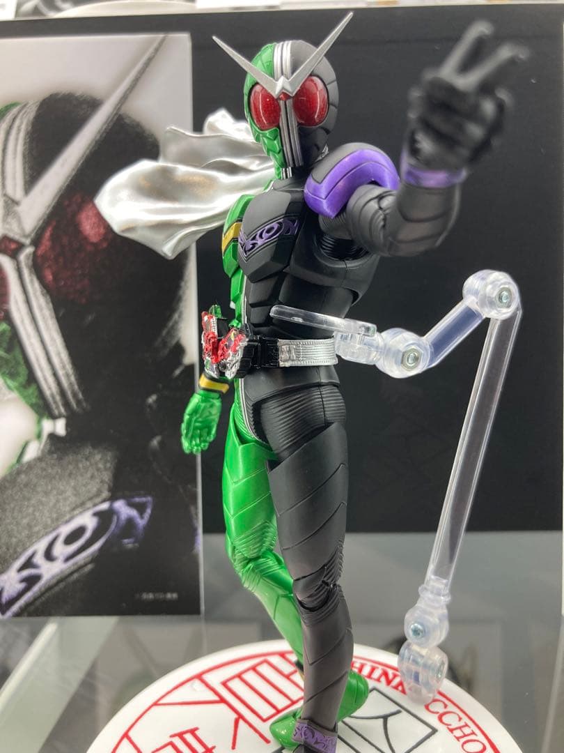 S.Hフィギュアーツ真骨彫製法　仮面ライダーWサイクロンジョーカー