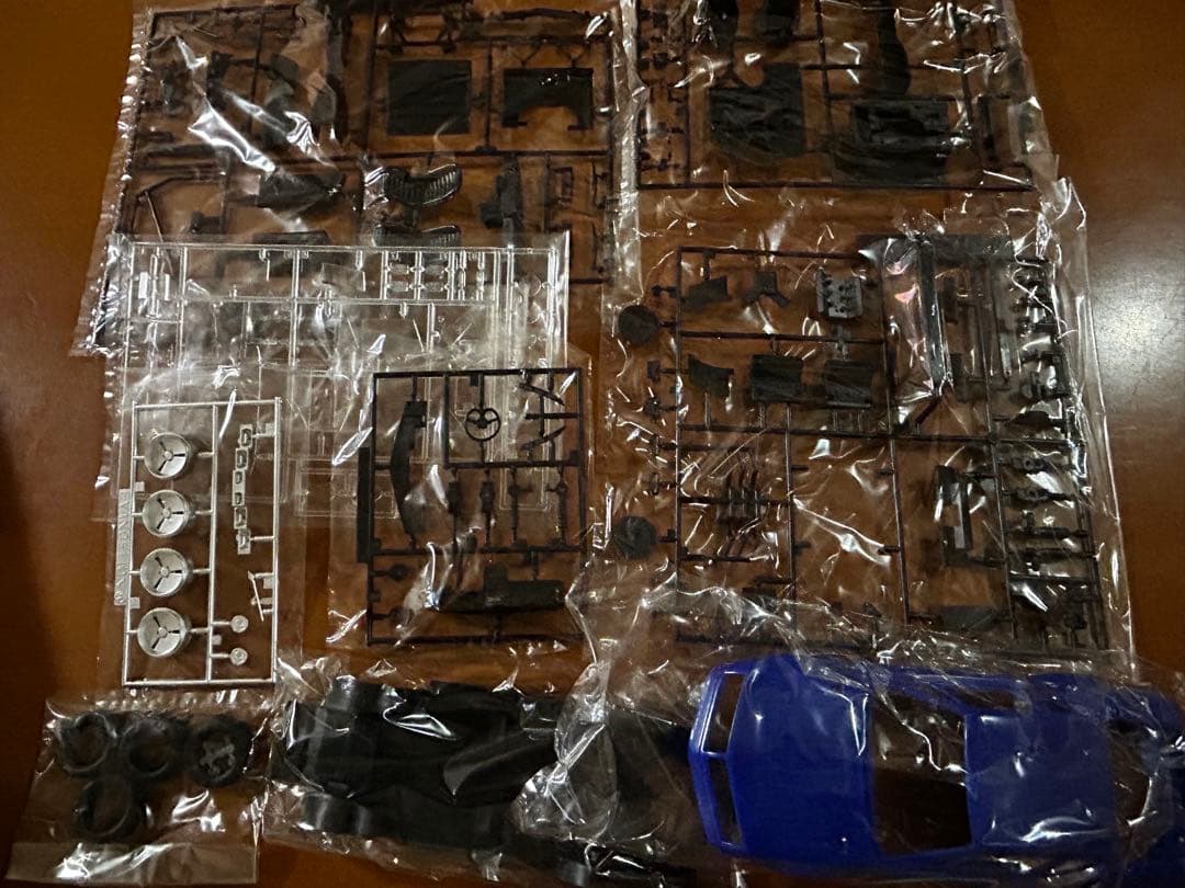 A310V6改 葛城ミサト専用車1/20と関連フィギュア5体セット