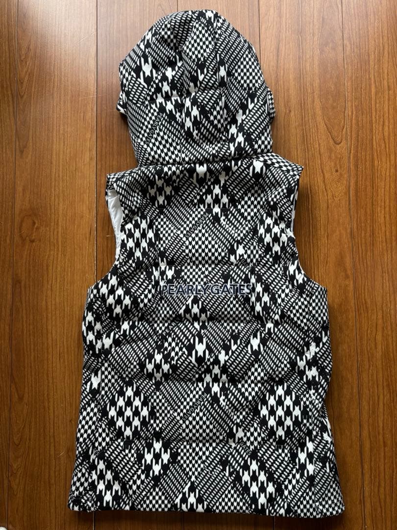 【PEARLY GATES】TEXBRIジャガード千鳥柄中綿フルジップベスト