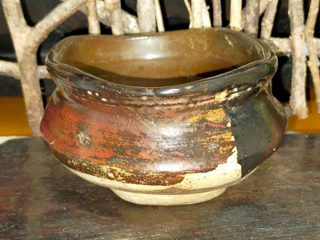 ♥美濃焼♥　沓形　茶碗　織部黒　瀬戸黒　引出黒　桐箱付き　骨董　古玩