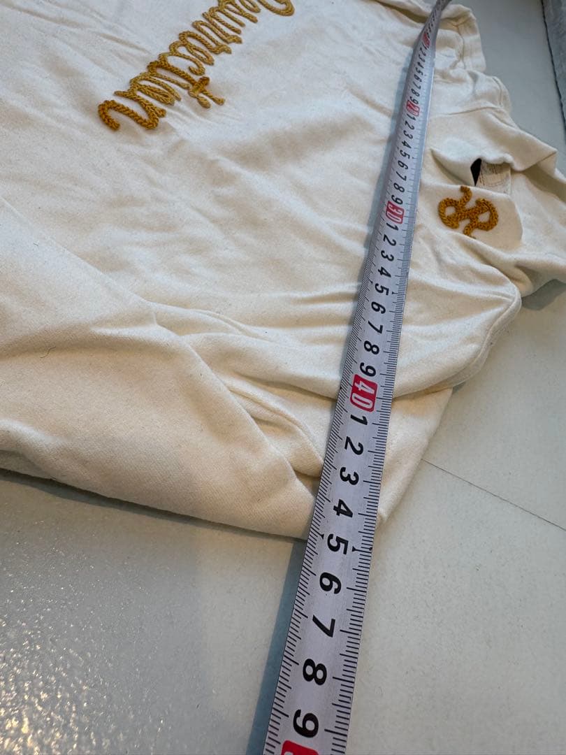 Resurrection 刺繍 ホワイト長袖 タートルネック