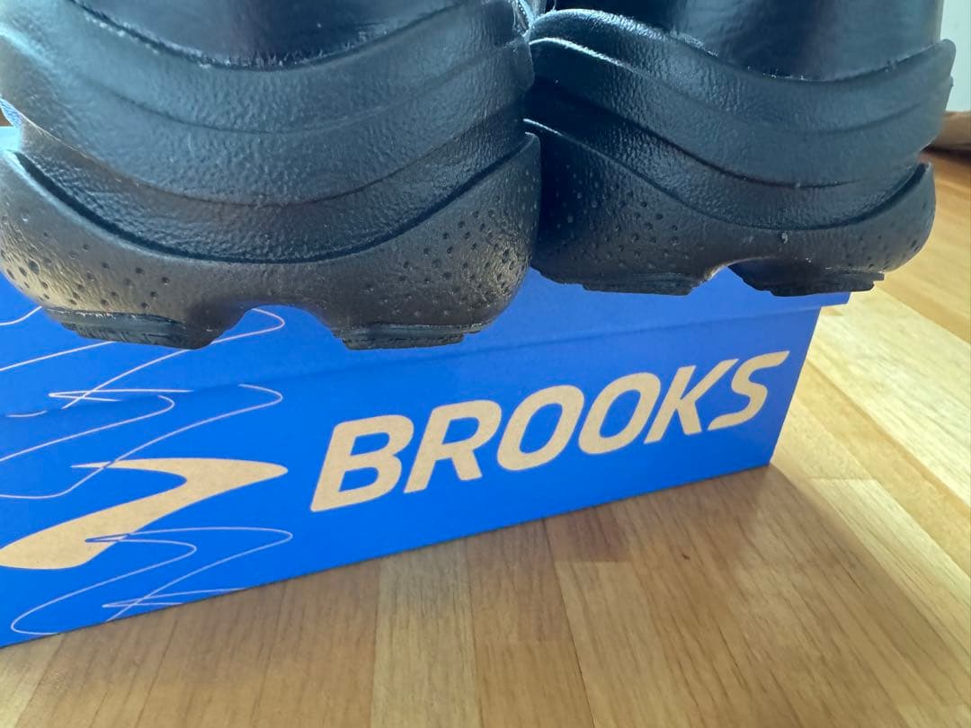 BROOKS ゴーストマックスLブラック　23.5cm GHOST MAX